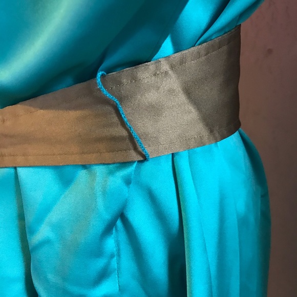 Liz Claiborne Robe - Picture 4 of 6